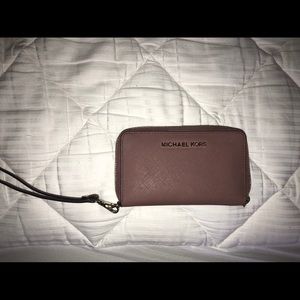 Michael Kors wristlet